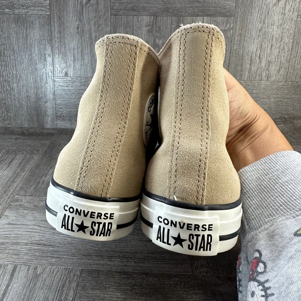 Converse High Top Sneakers Womens 5 Tan Suede Fleece Lined Chuck Taylor NEW - Picture 5 of 8